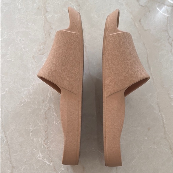 Archie’s Tan Slide Sandals - Picture 4 of 4